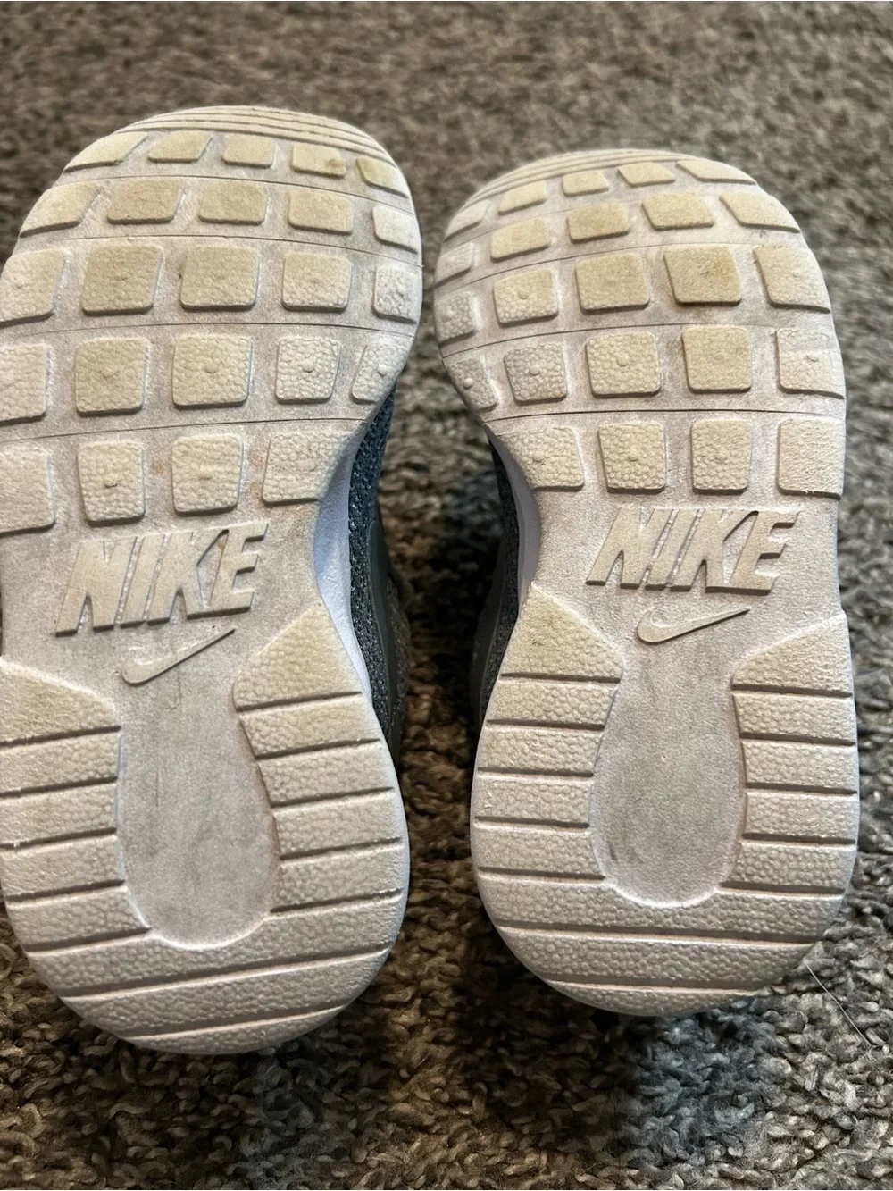 Nike Tanjun Kids GS Cool Grey Silver Athletic Running Shoes-Size 11C